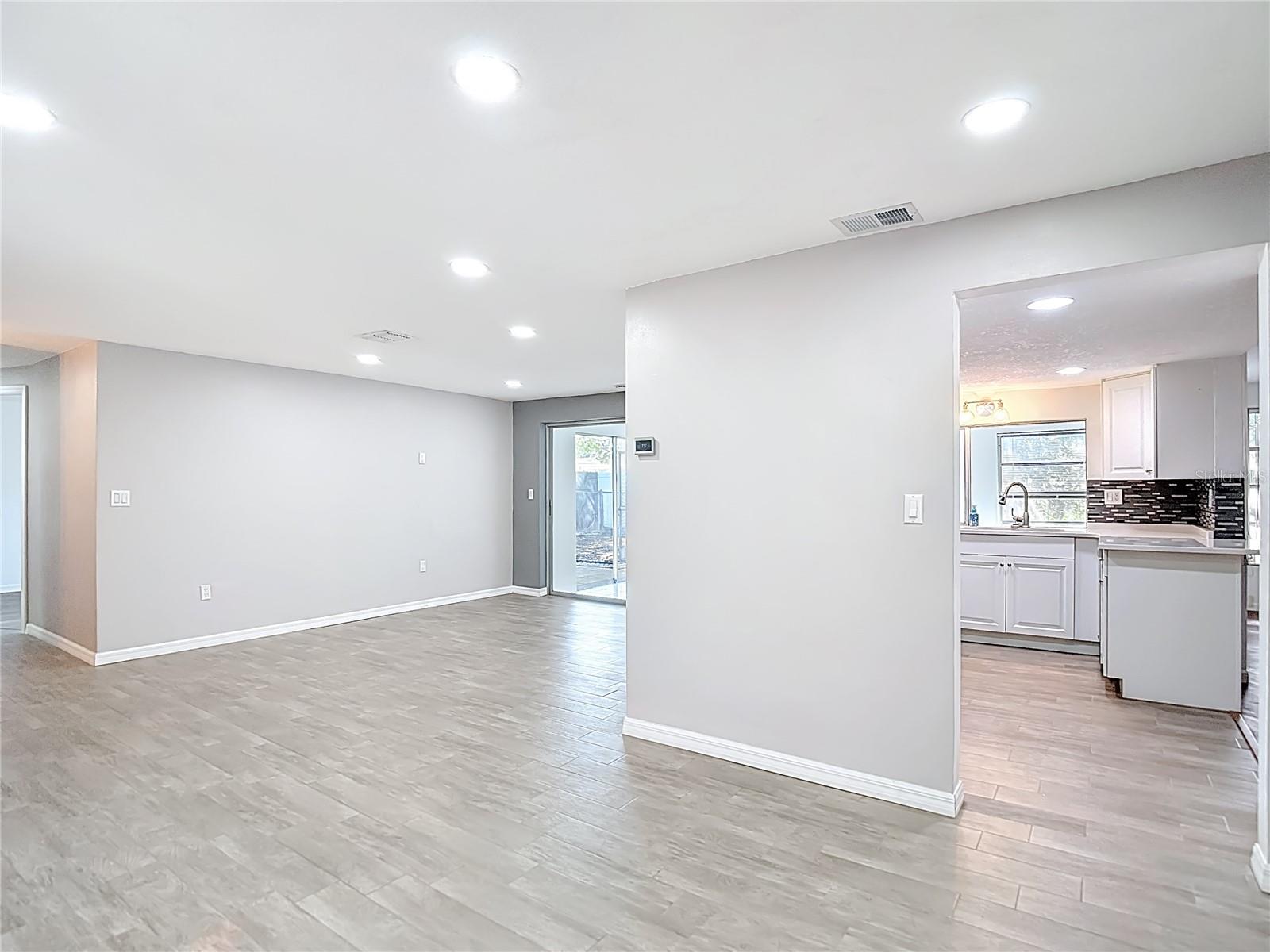 BEACON SQUARE - Residential