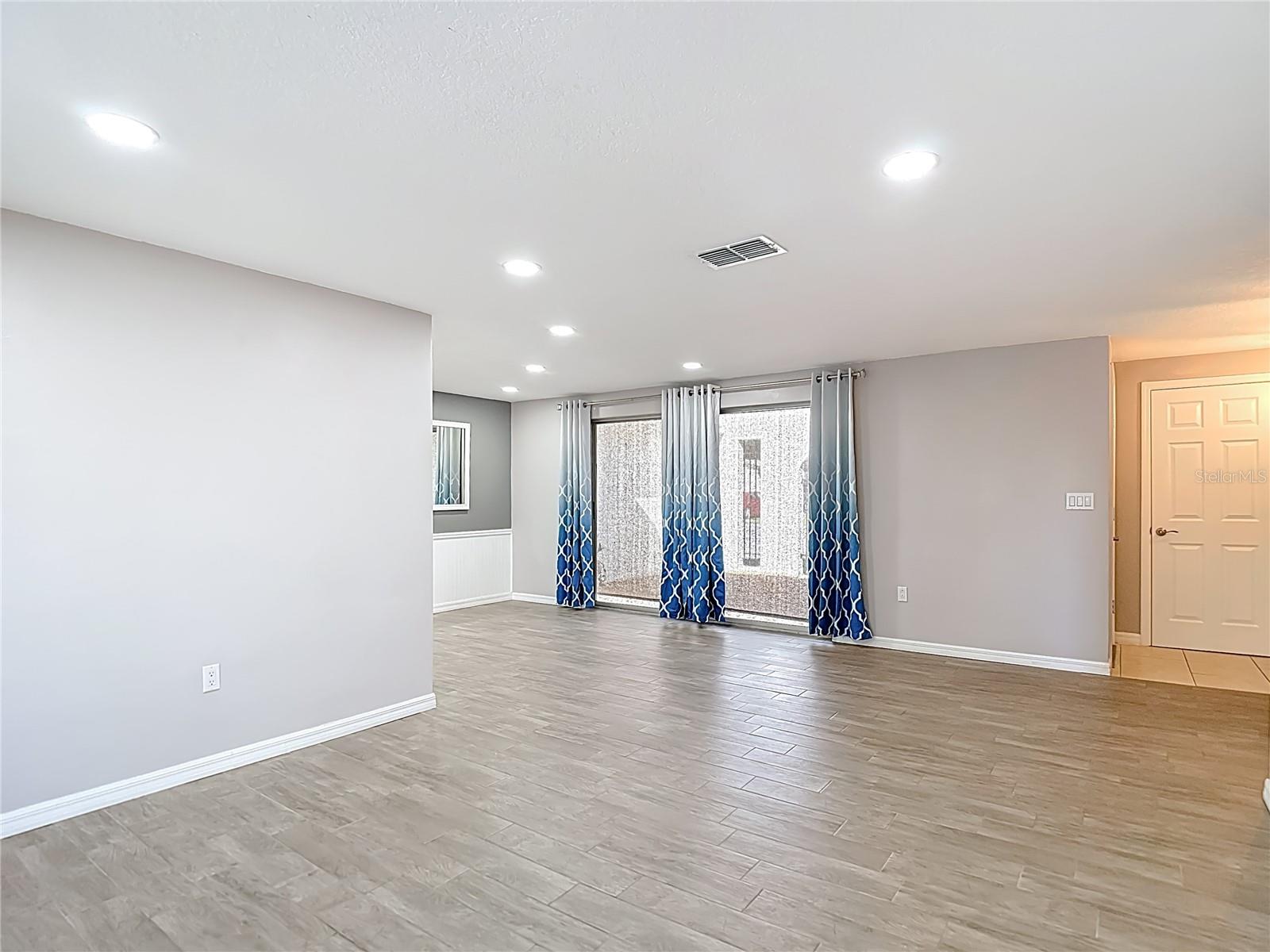 BEACON SQUARE - Residential