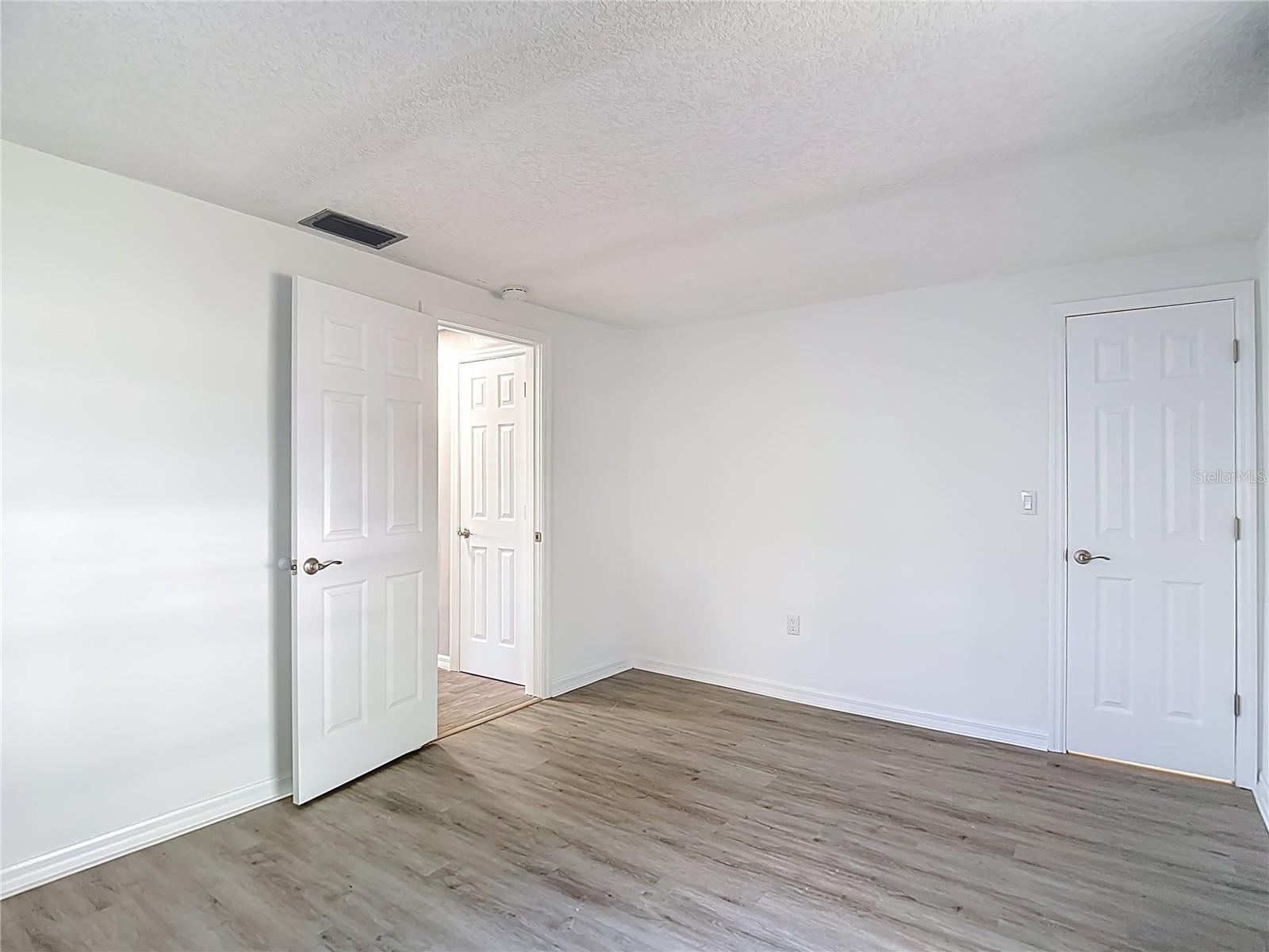 BEACON SQUARE - Residential