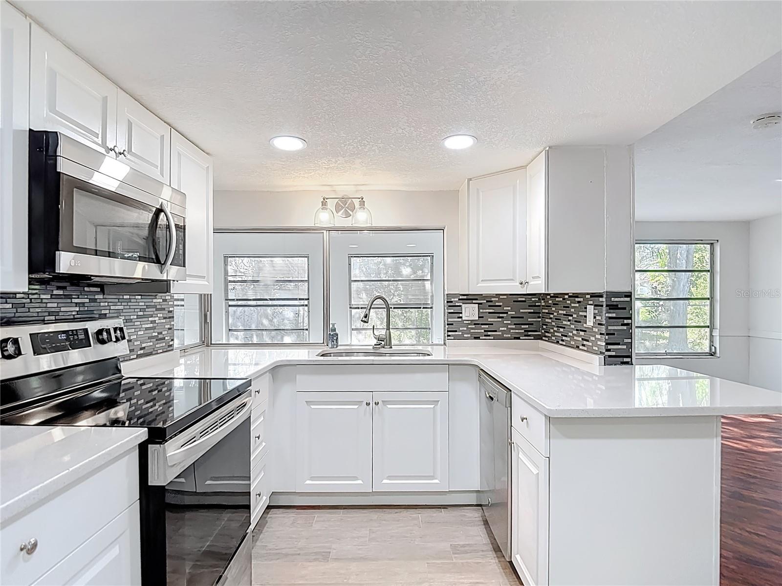 BEACON SQUARE - Residential