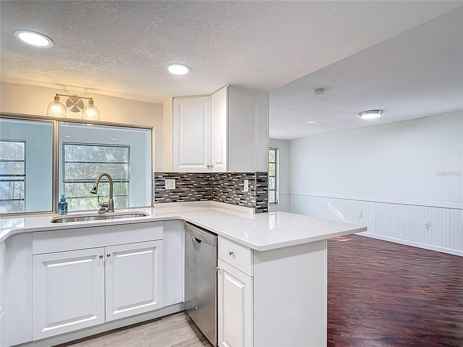 BEACON SQUARE - Residential