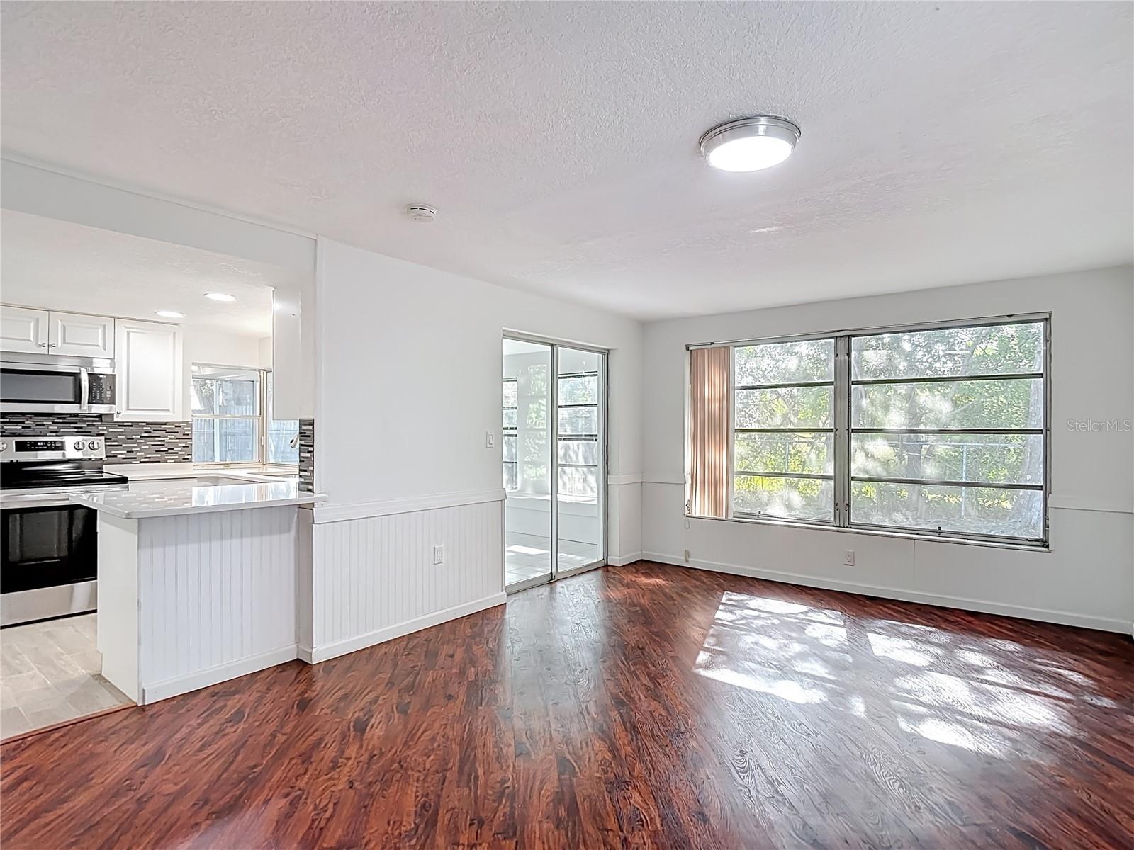 BEACON SQUARE - Residential