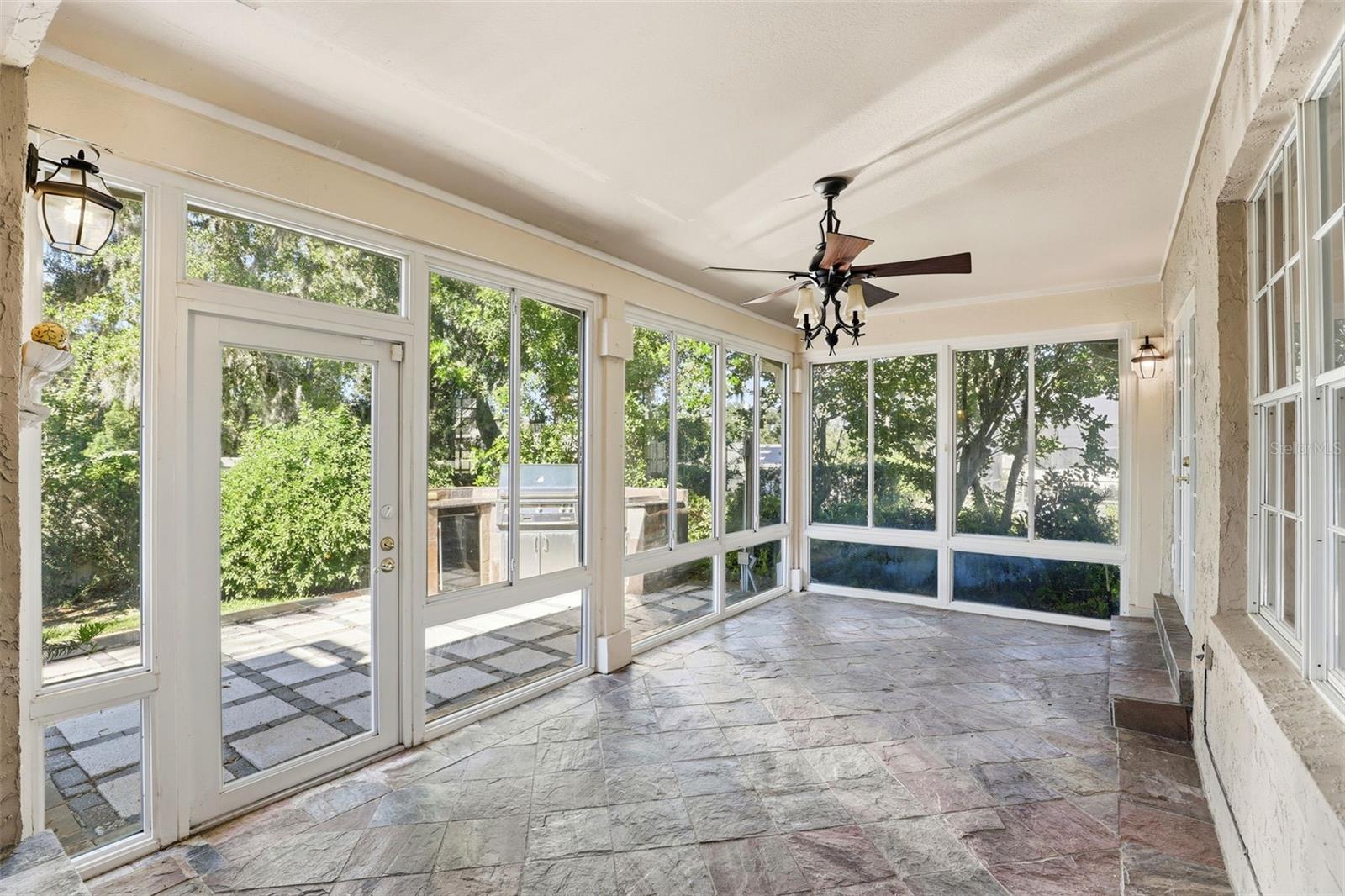 LEXINGTON CLUB - Residential