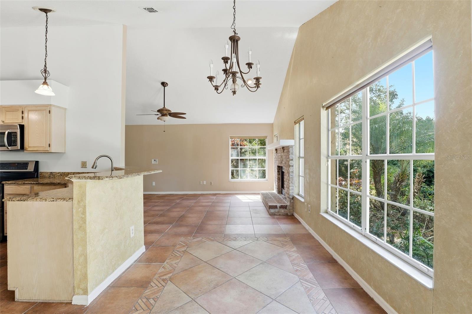 LEXINGTON CLUB - Residential