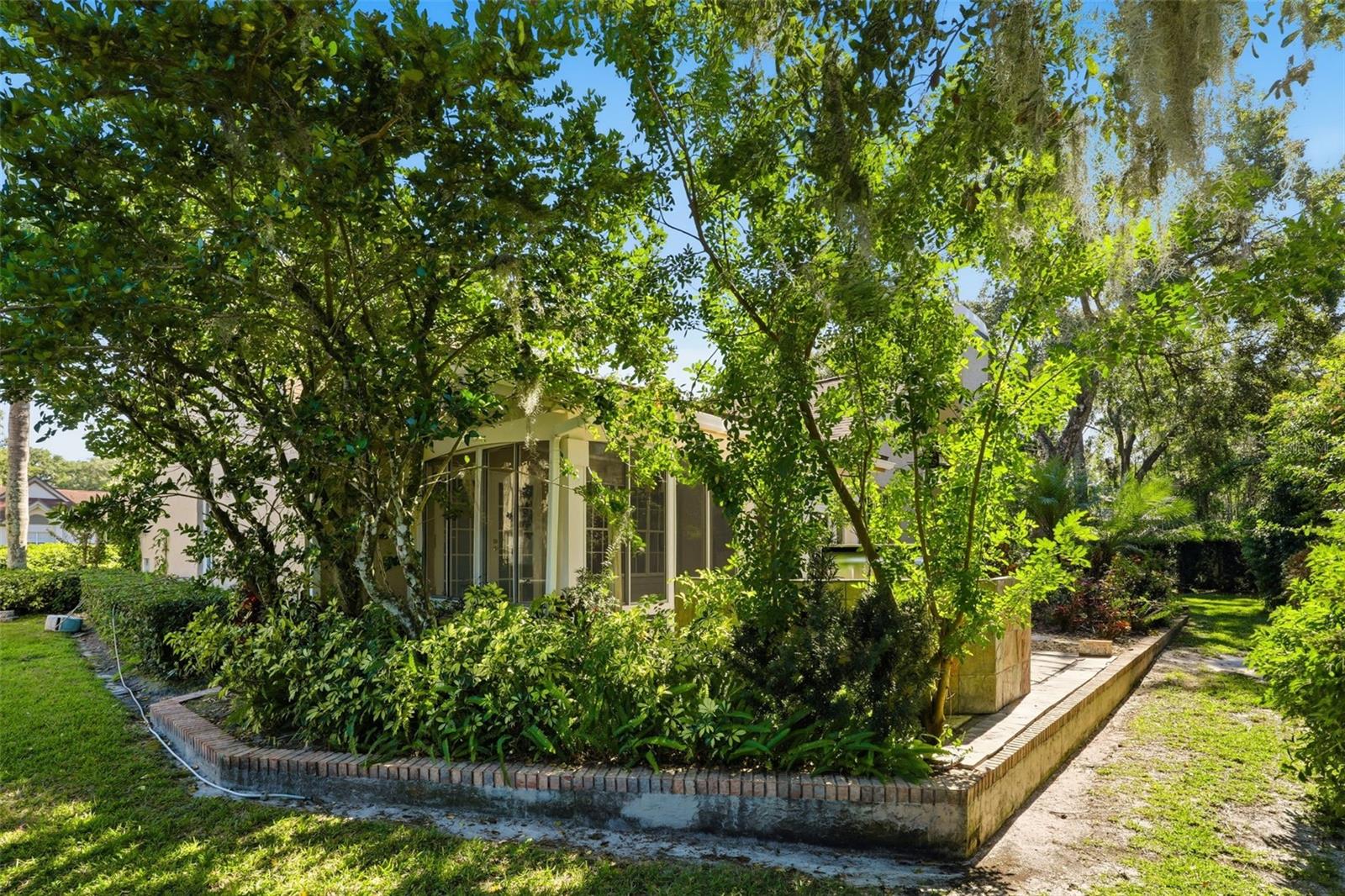 LEXINGTON CLUB - Residential