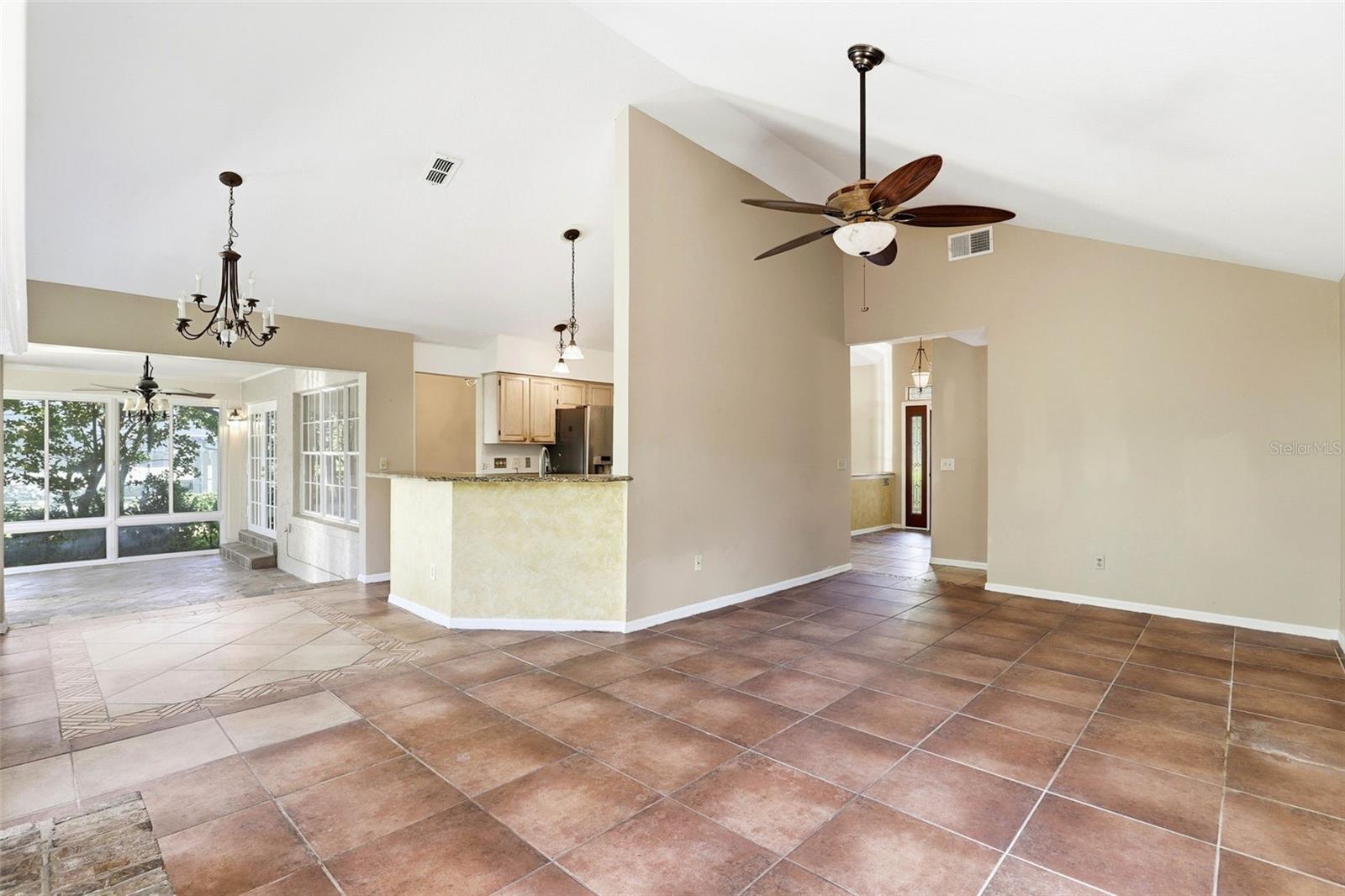 LEXINGTON CLUB - Residential