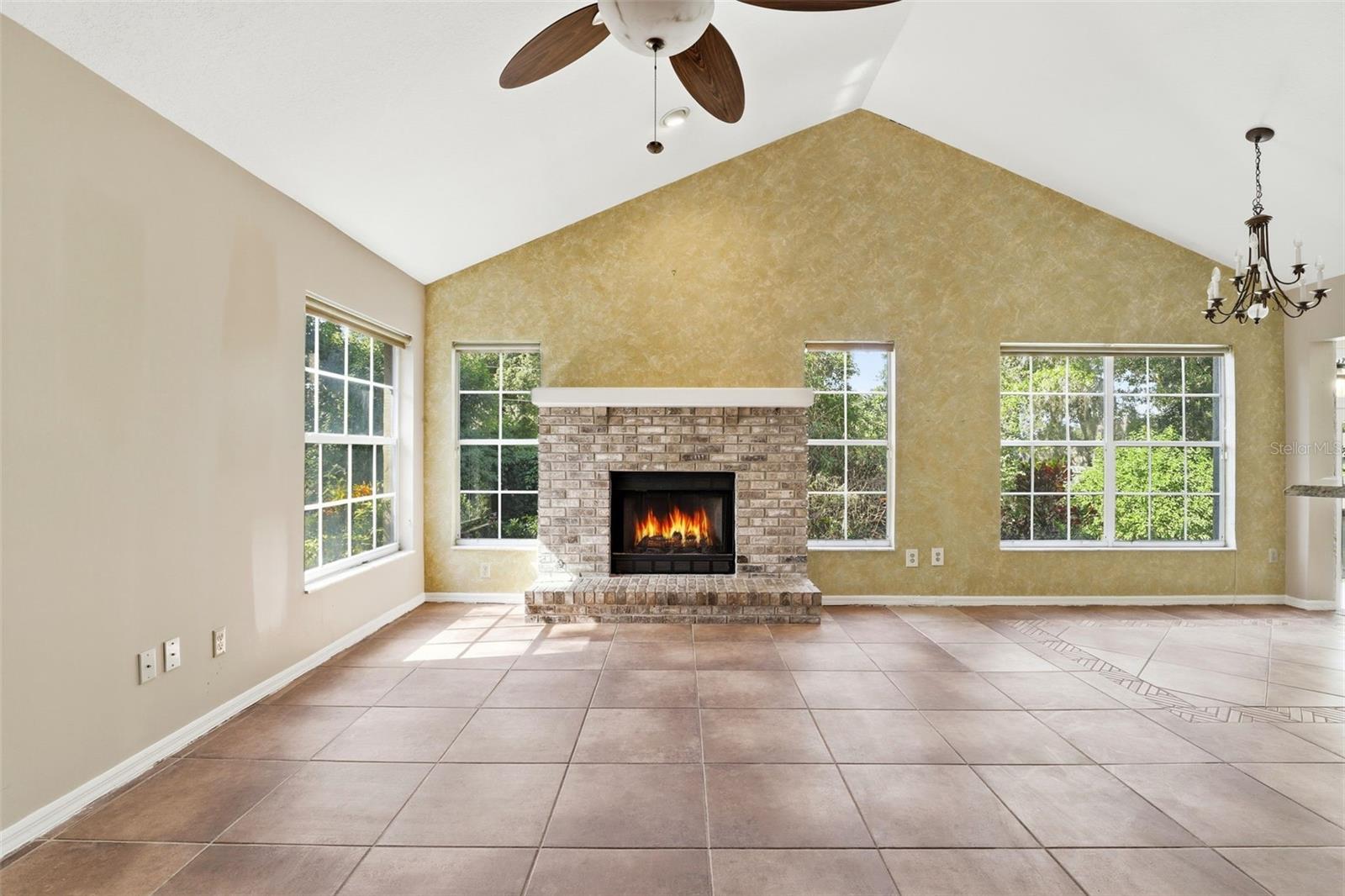 LEXINGTON CLUB - Residential