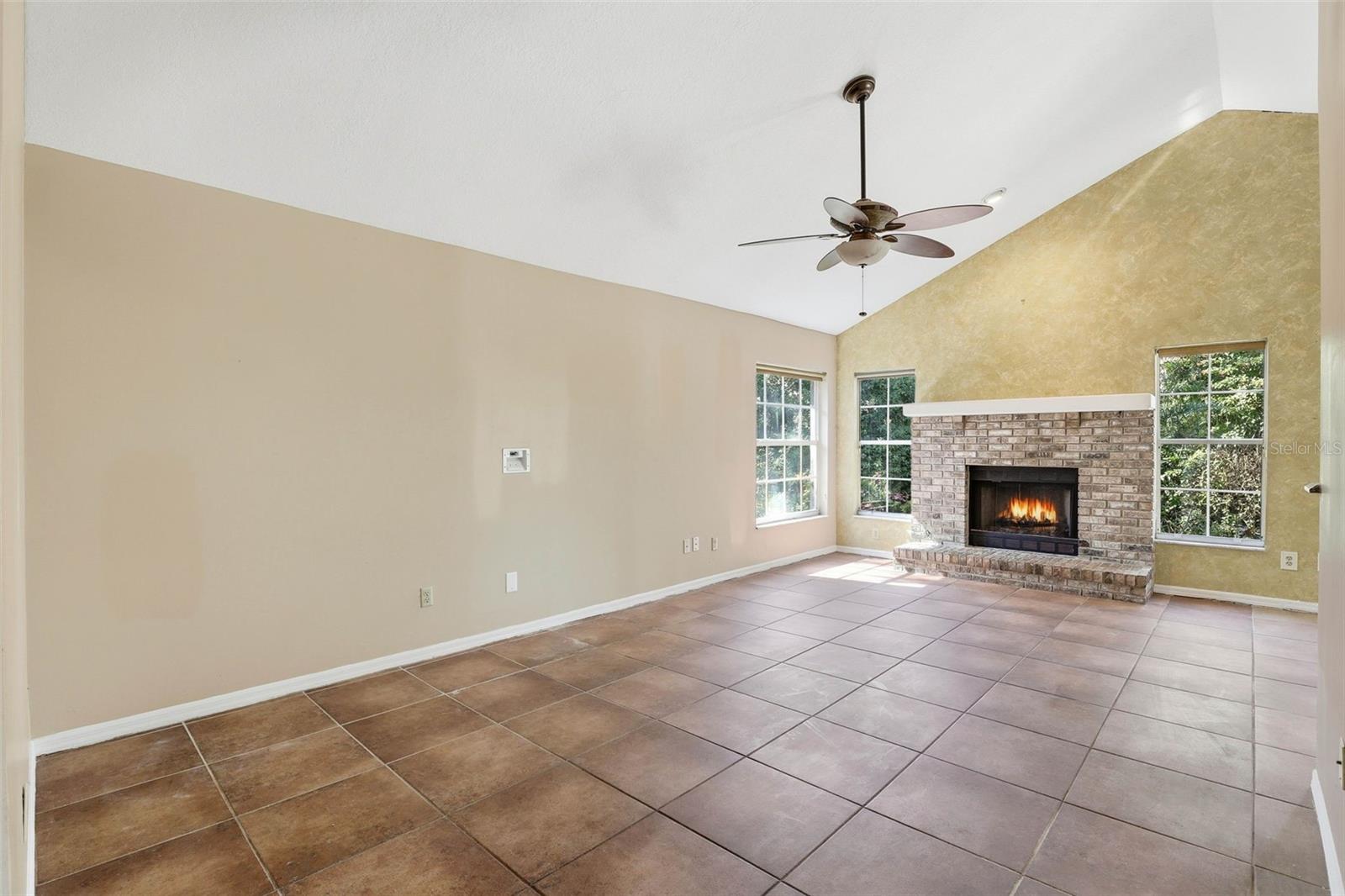 LEXINGTON CLUB - Residential