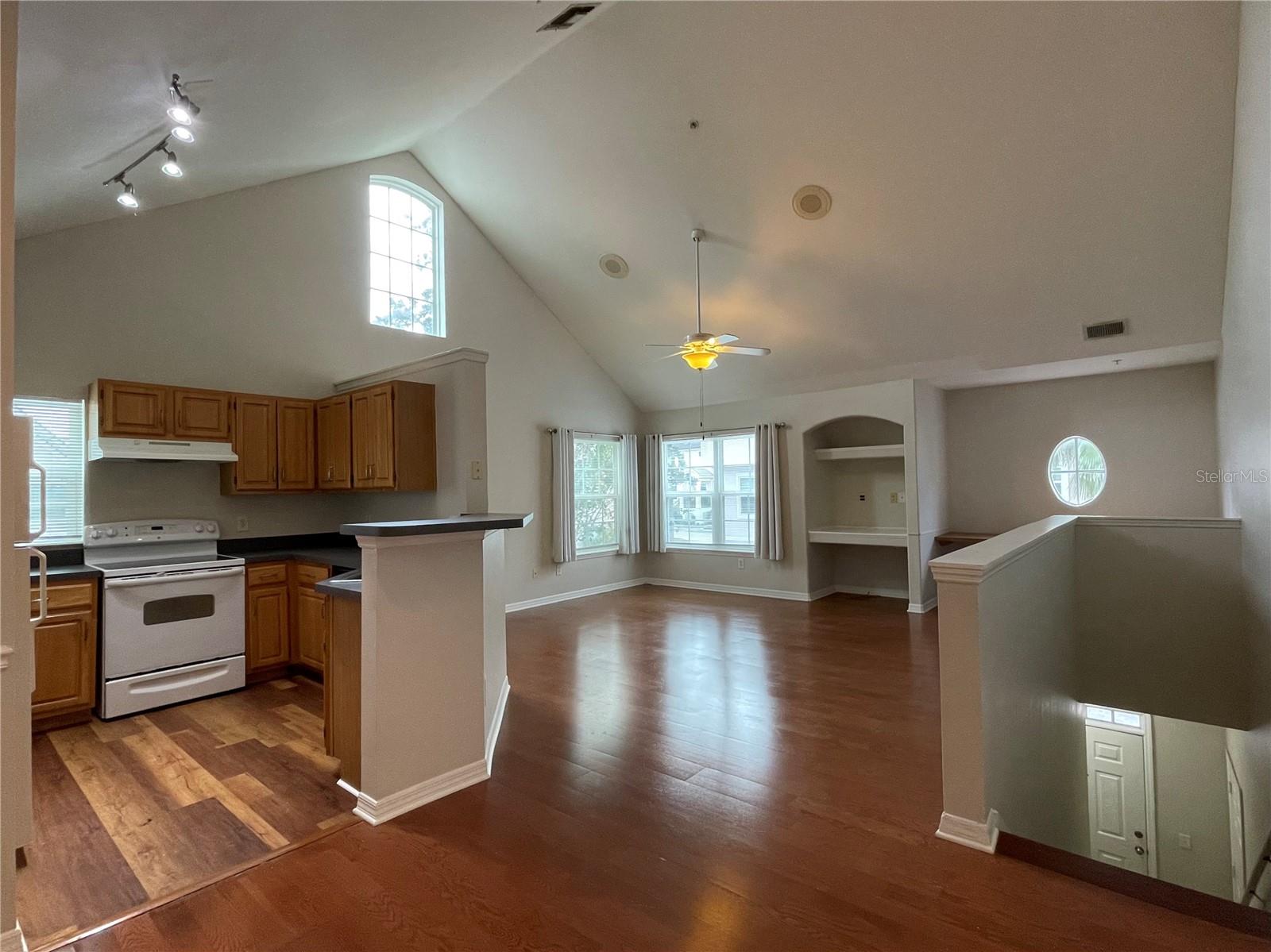 HAMPTONS/METROWEST - Residential