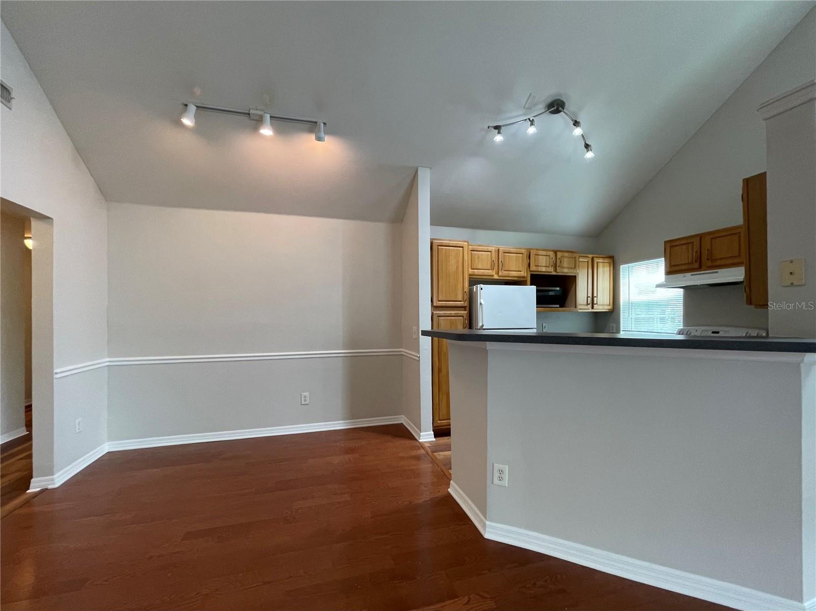 HAMPTONS/METROWEST - Residential