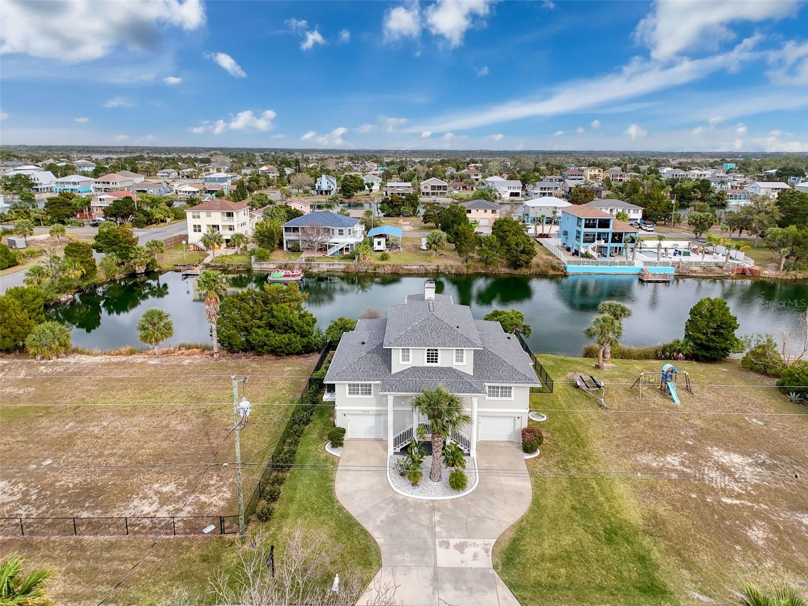 HERNANDO BEACH 12 - Residential