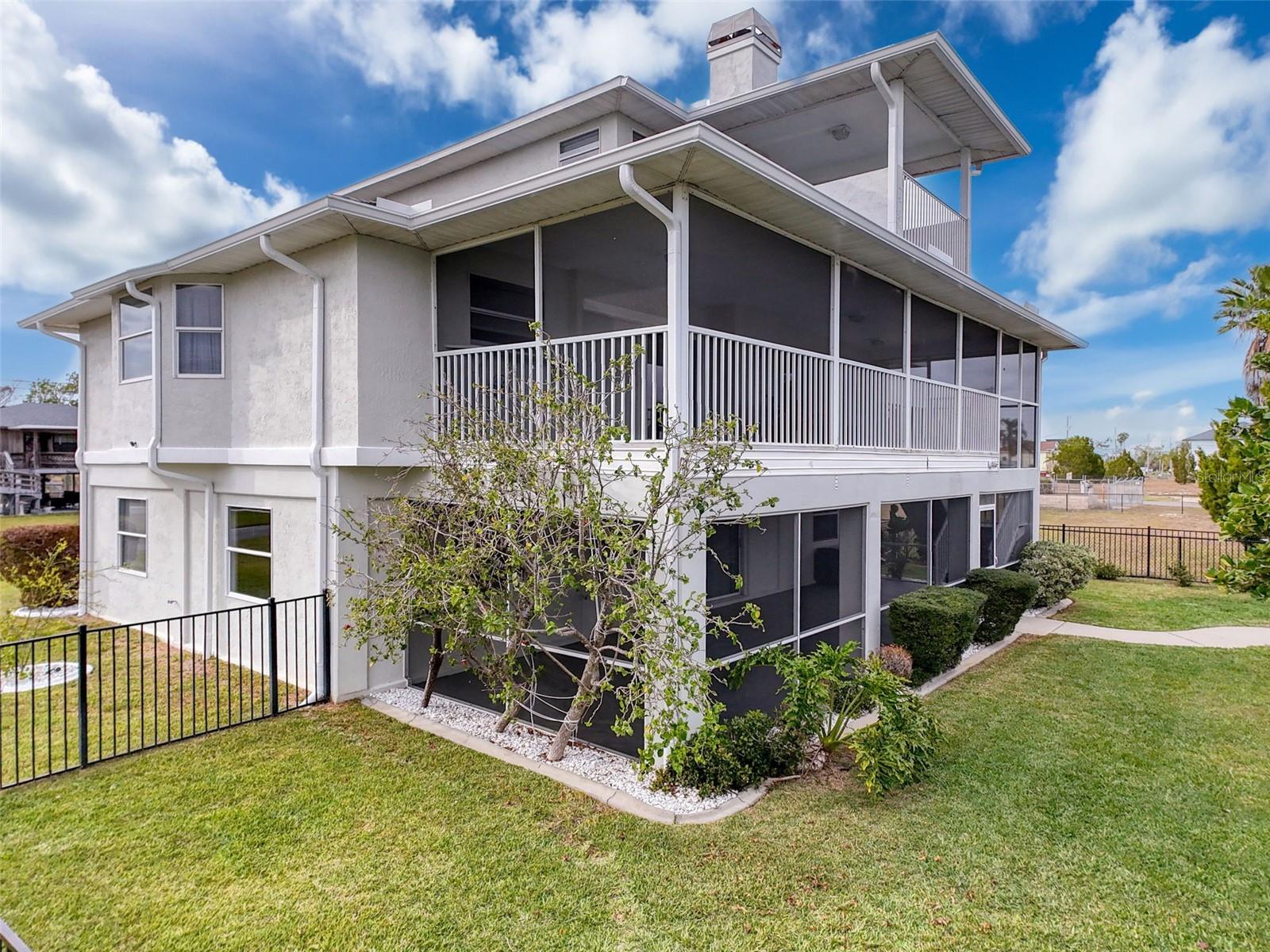 HERNANDO BEACH 12 - Residential