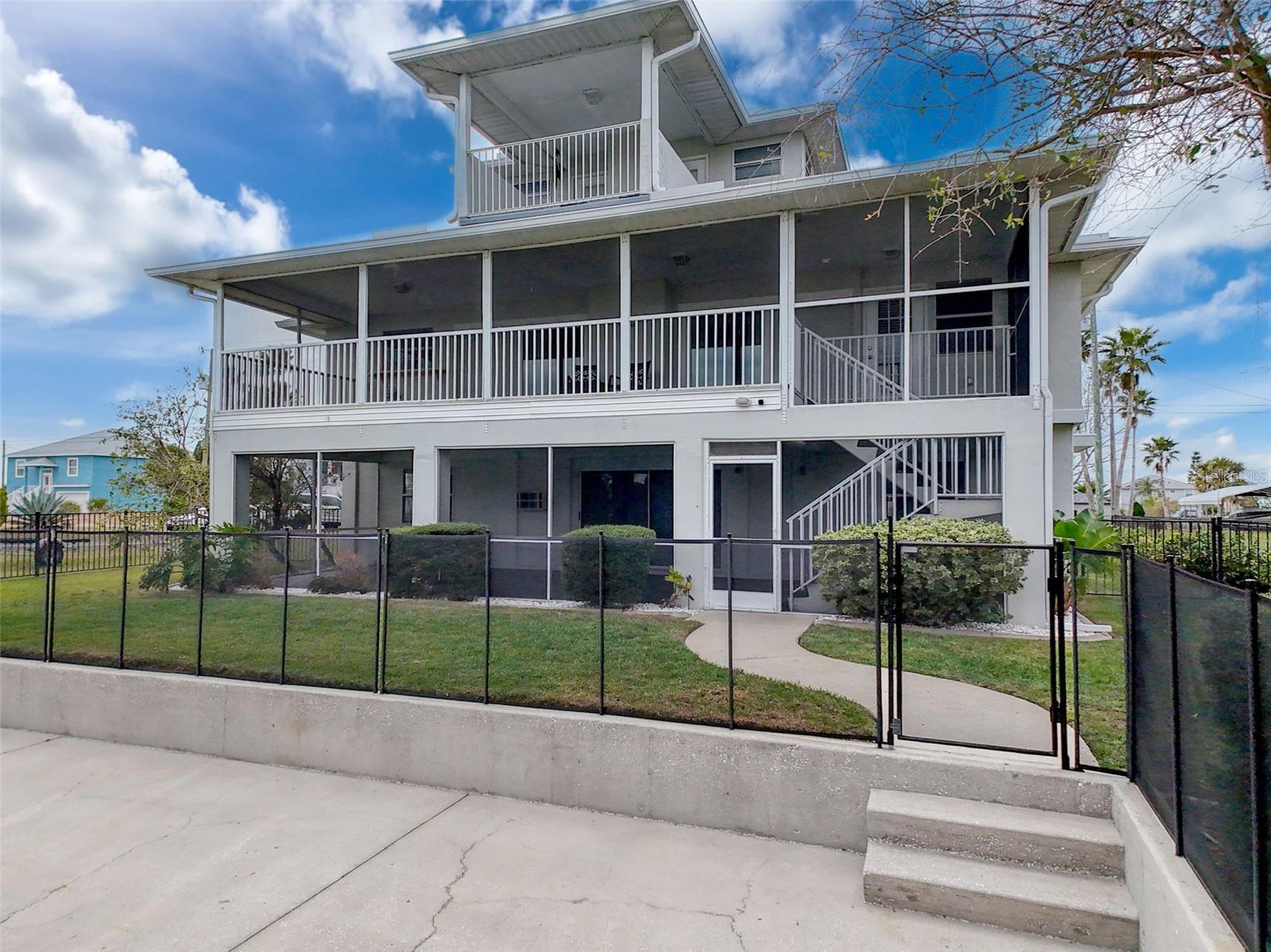HERNANDO BEACH 12 - Residential
