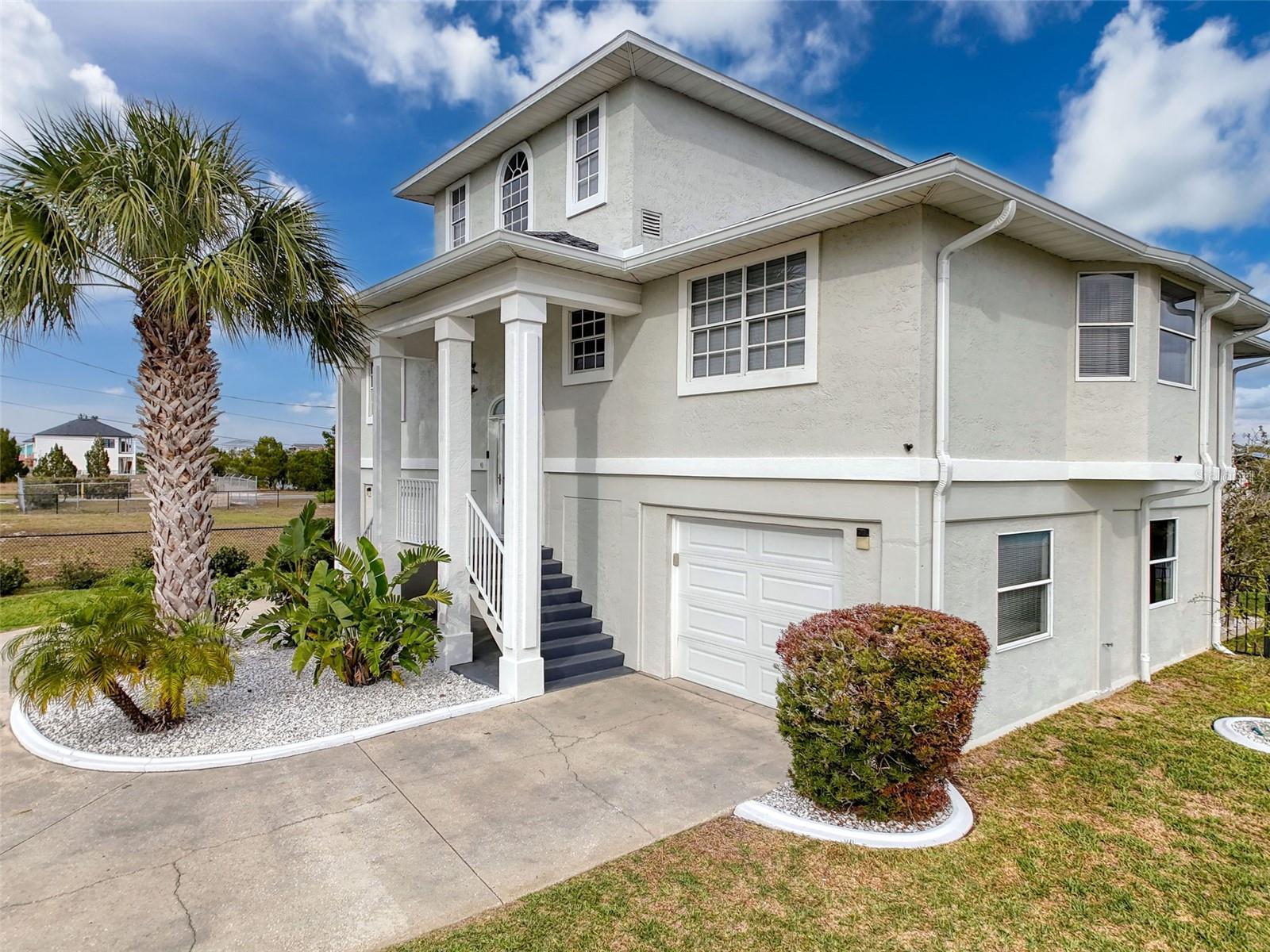 HERNANDO BEACH 12 - Residential