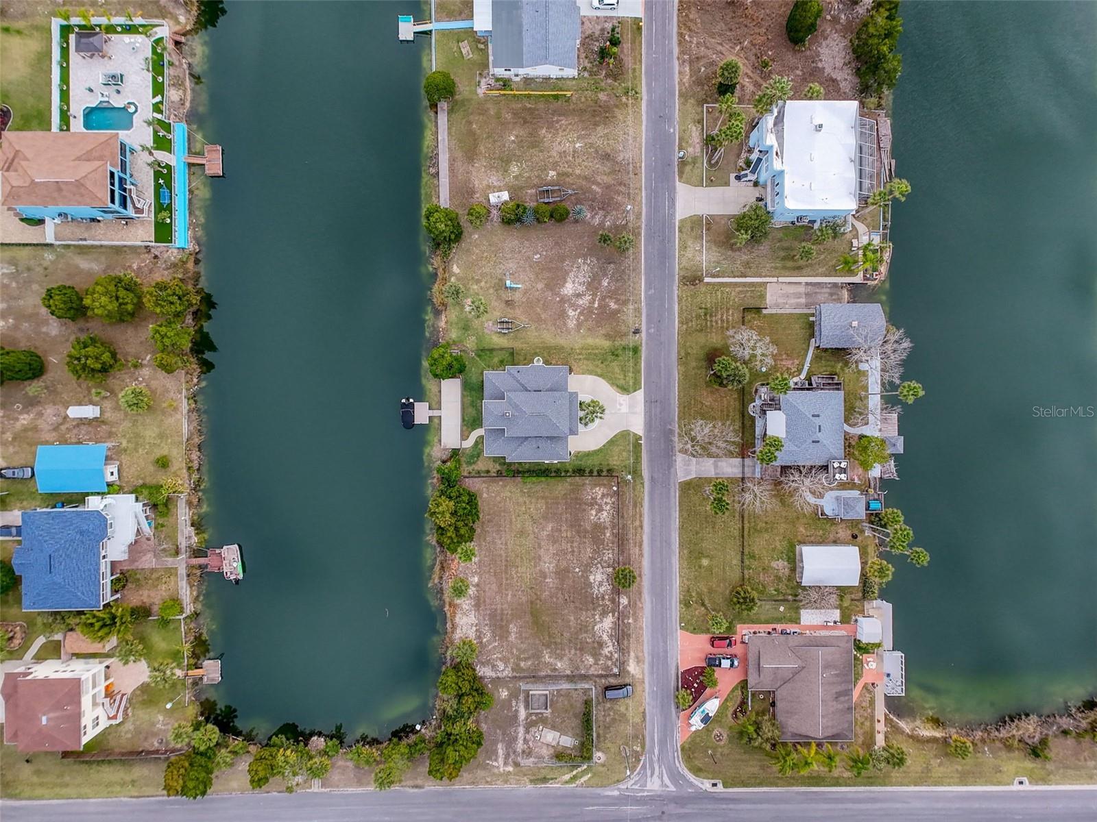 HERNANDO BEACH 12 - Residential