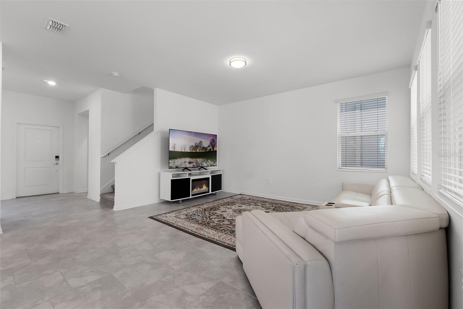 6458 PINE WARBLER WAY