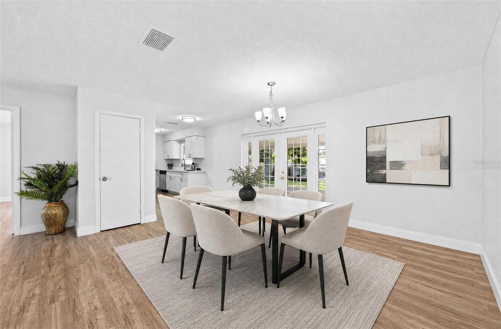 Photo of 1752 Peachwood Lane, Orlando, FL 32818 (MLS # O6446606)