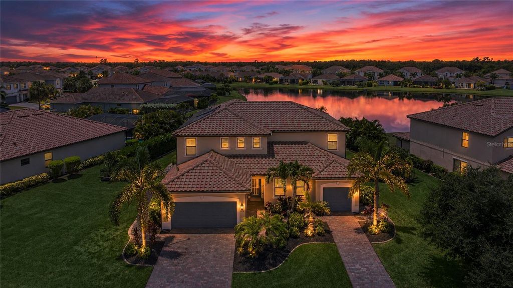 Photo of 13510 Saw Palm Creek Trail, Bradenton, FL 34211 (MLS # A4697957)