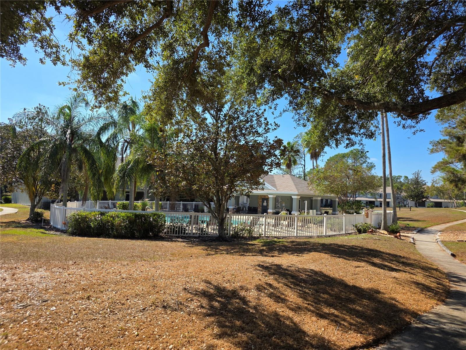 REGENCY KEY TWNHMS - Residential