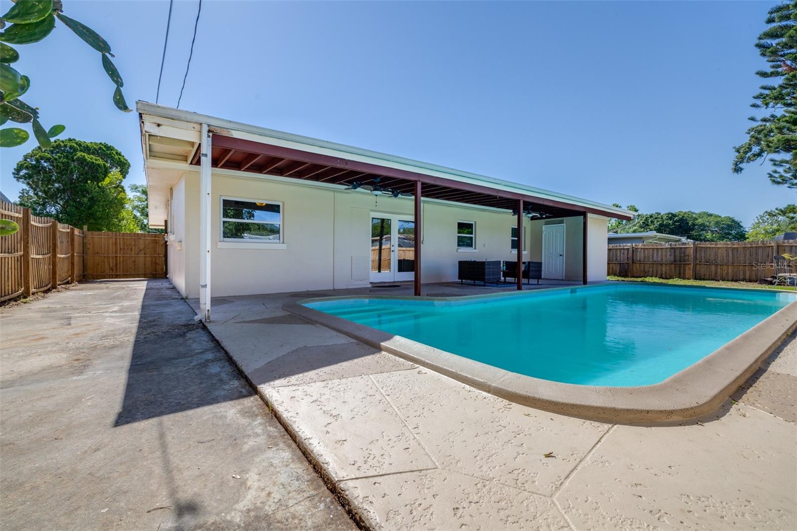PLEASANT GROVE PARK 1ST ADD - Residential