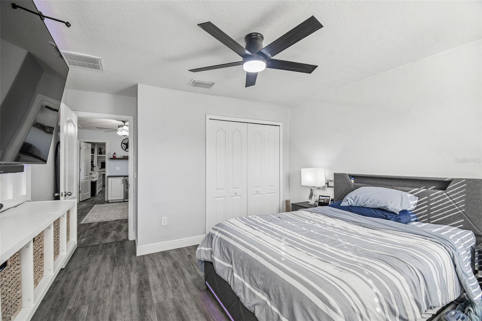 LEXINGTON COMMONS - Residential