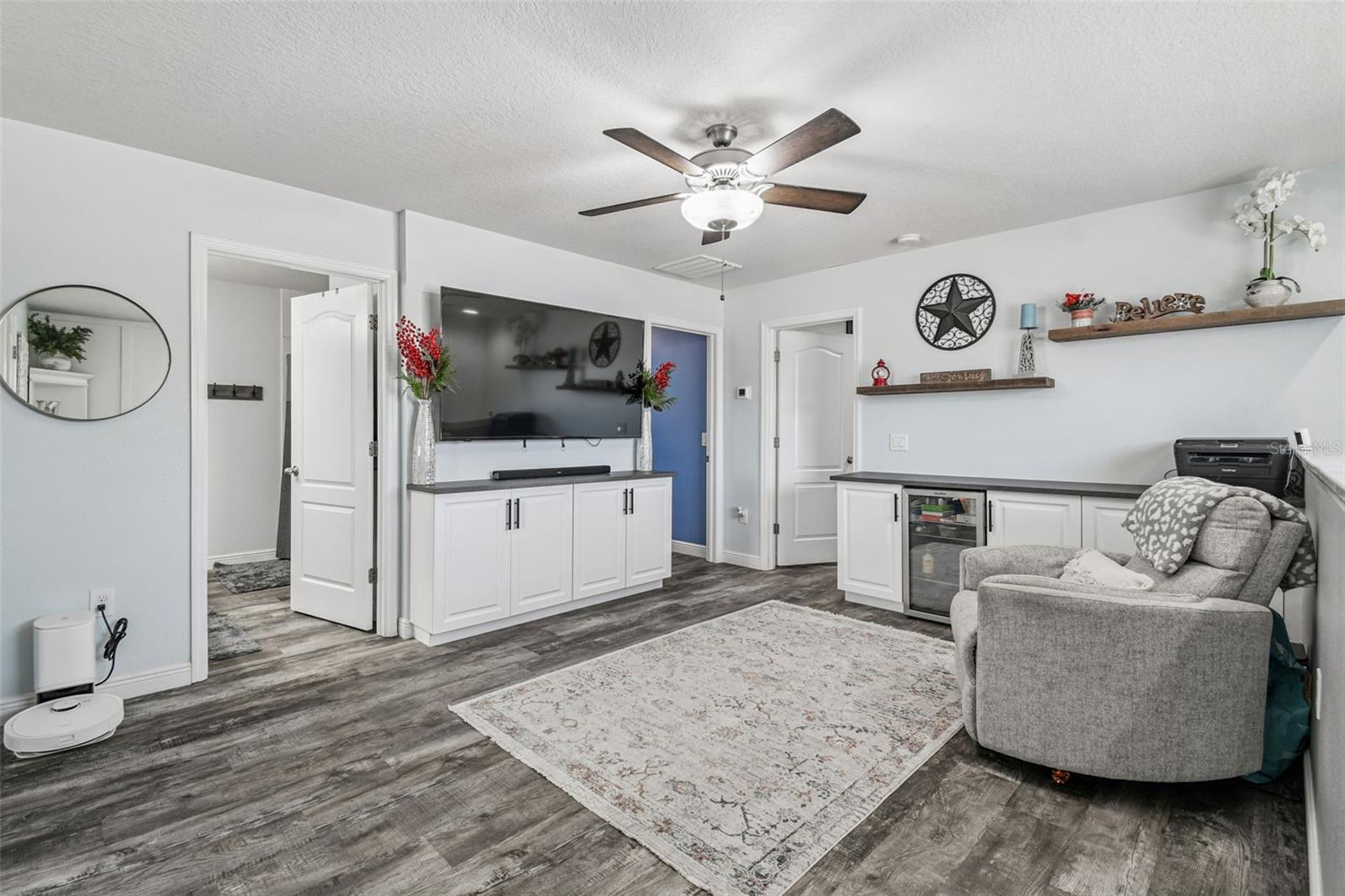 LEXINGTON COMMONS - Residential