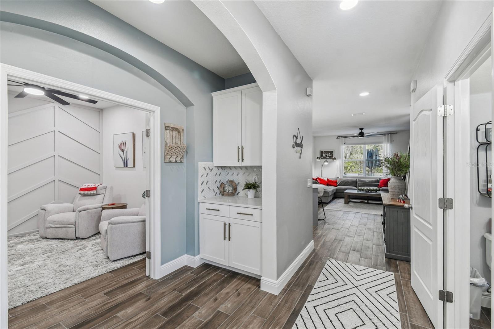 LEXINGTON COMMONS - Residential