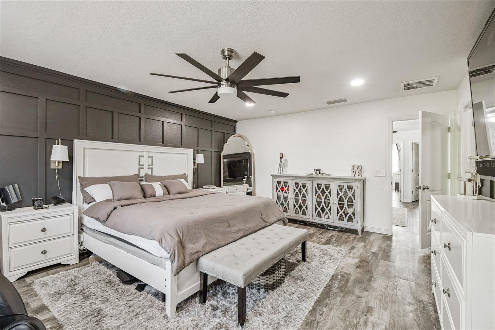 LEXINGTON COMMONS - Residential