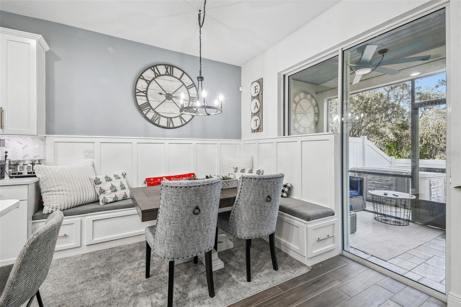 LEXINGTON COMMONS - Residential