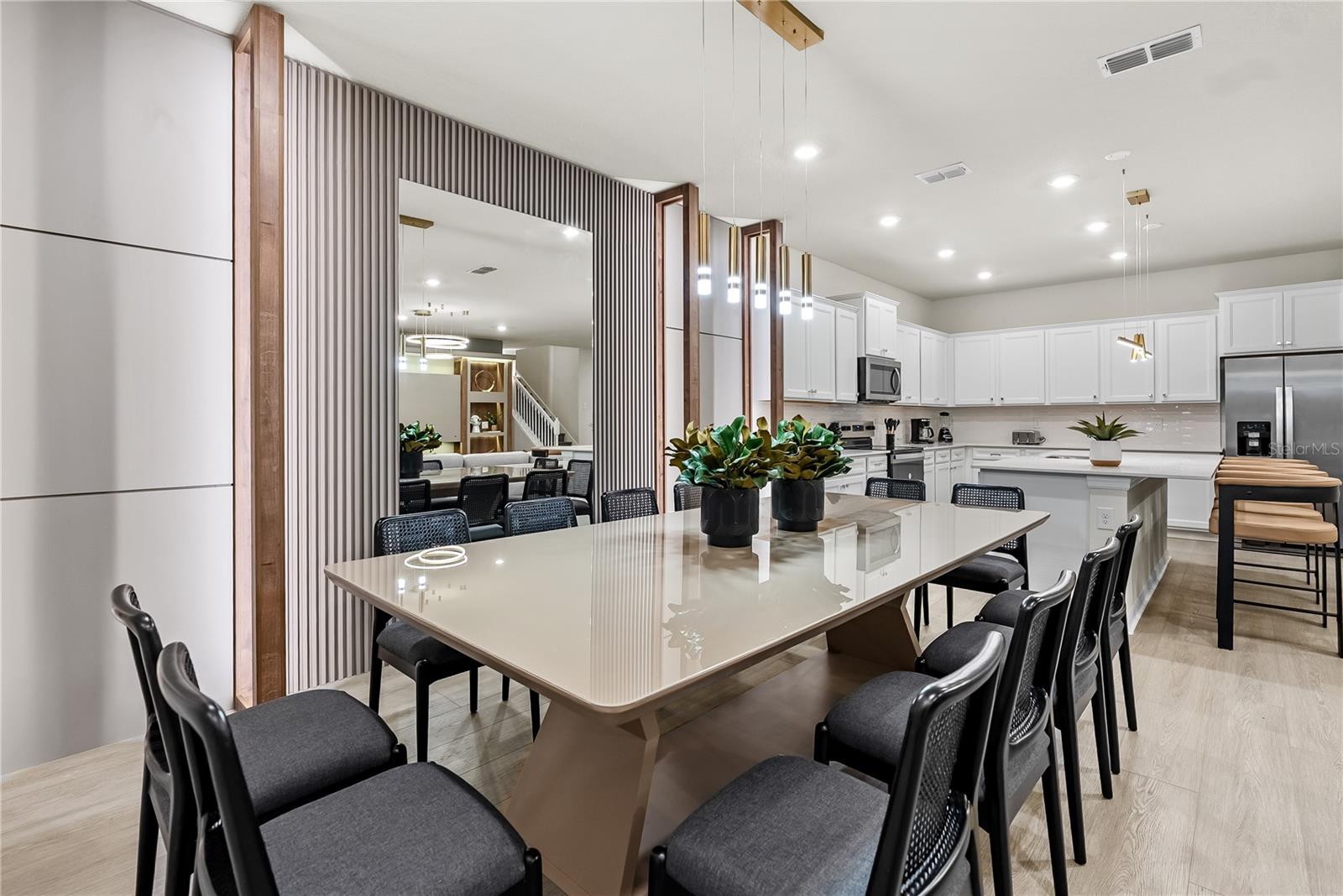 WINDSOR CAY - Residential