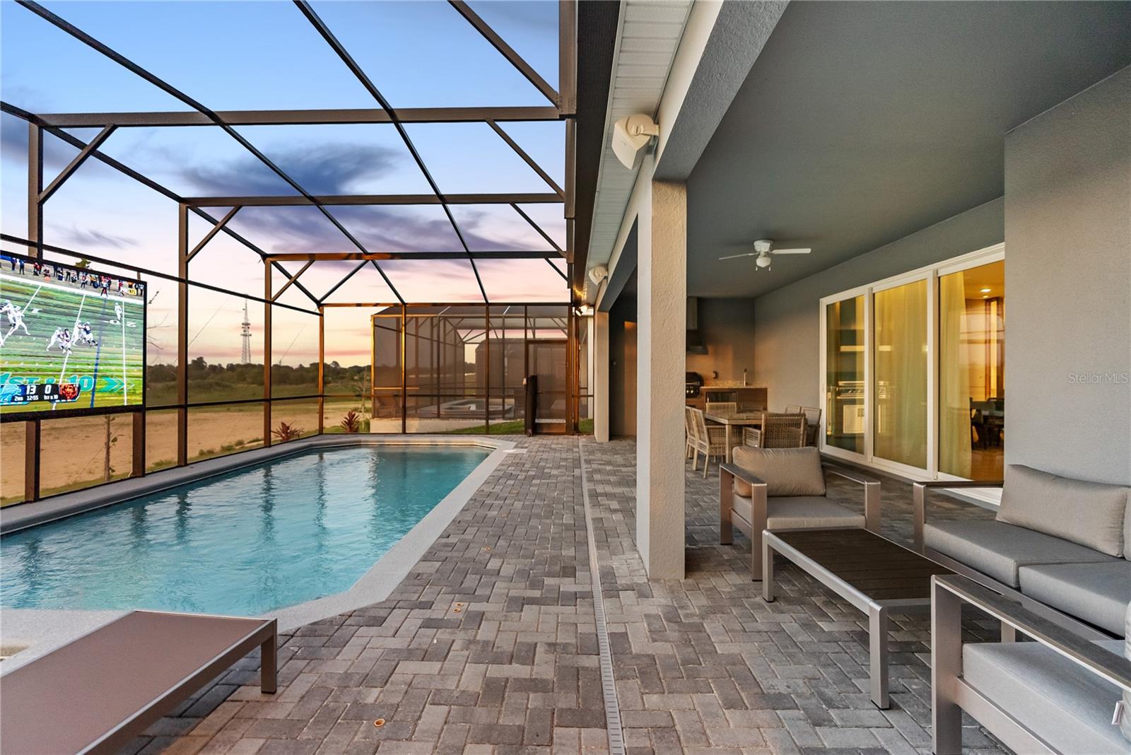 WINDSOR CAY - Residential