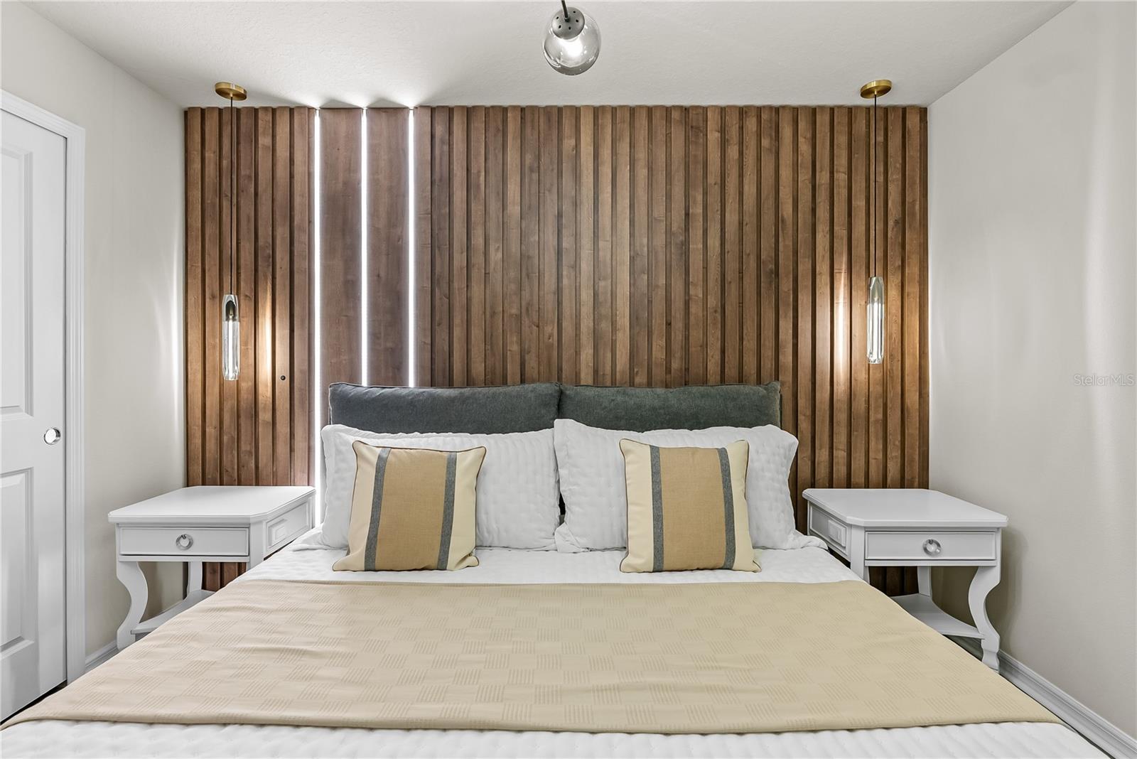 WINDSOR CAY - Residential