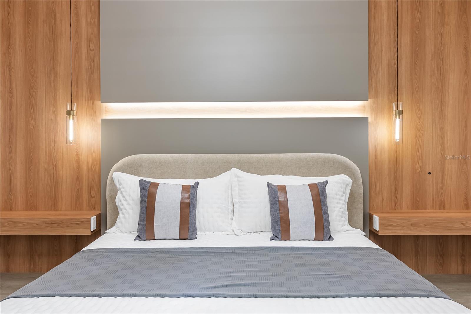 WINDSOR CAY - Residential