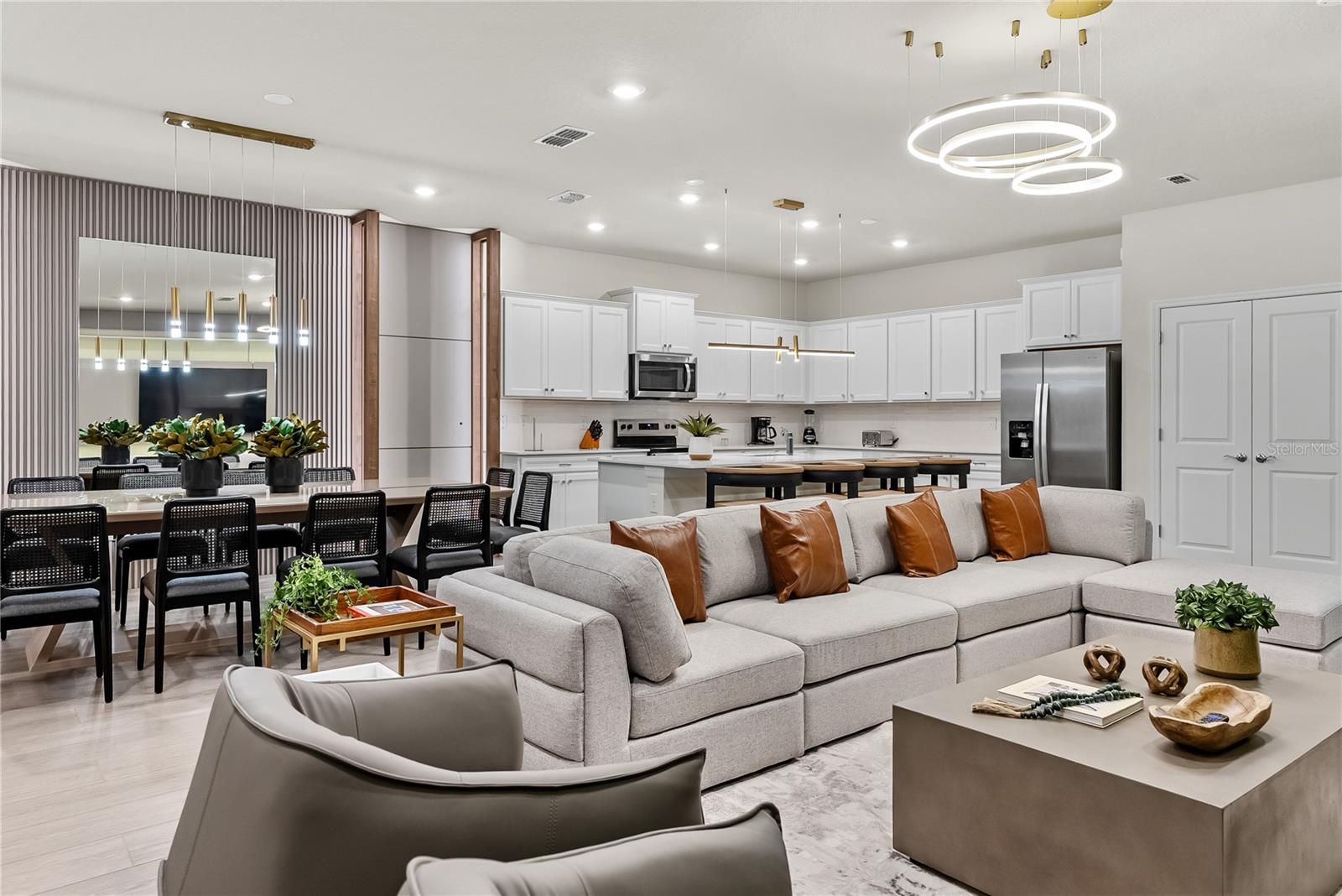 WINDSOR CAY - Residential