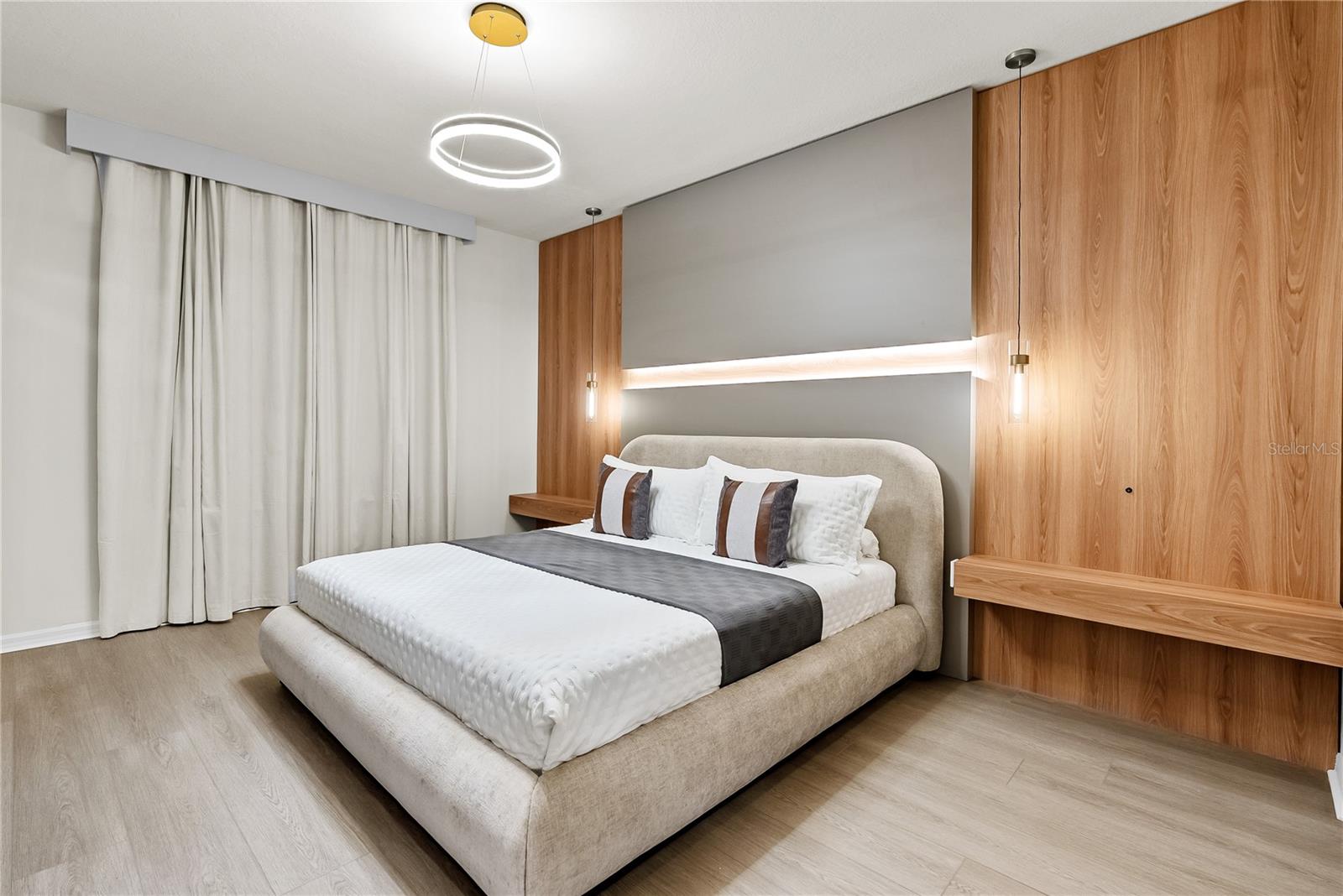 WINDSOR CAY - Residential