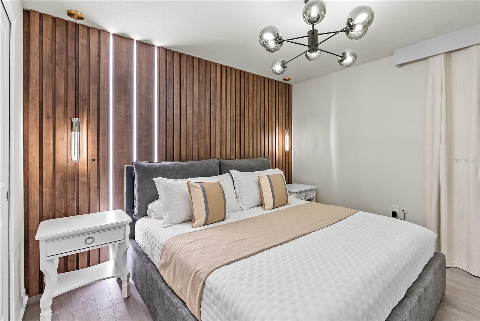 WINDSOR CAY - Residential