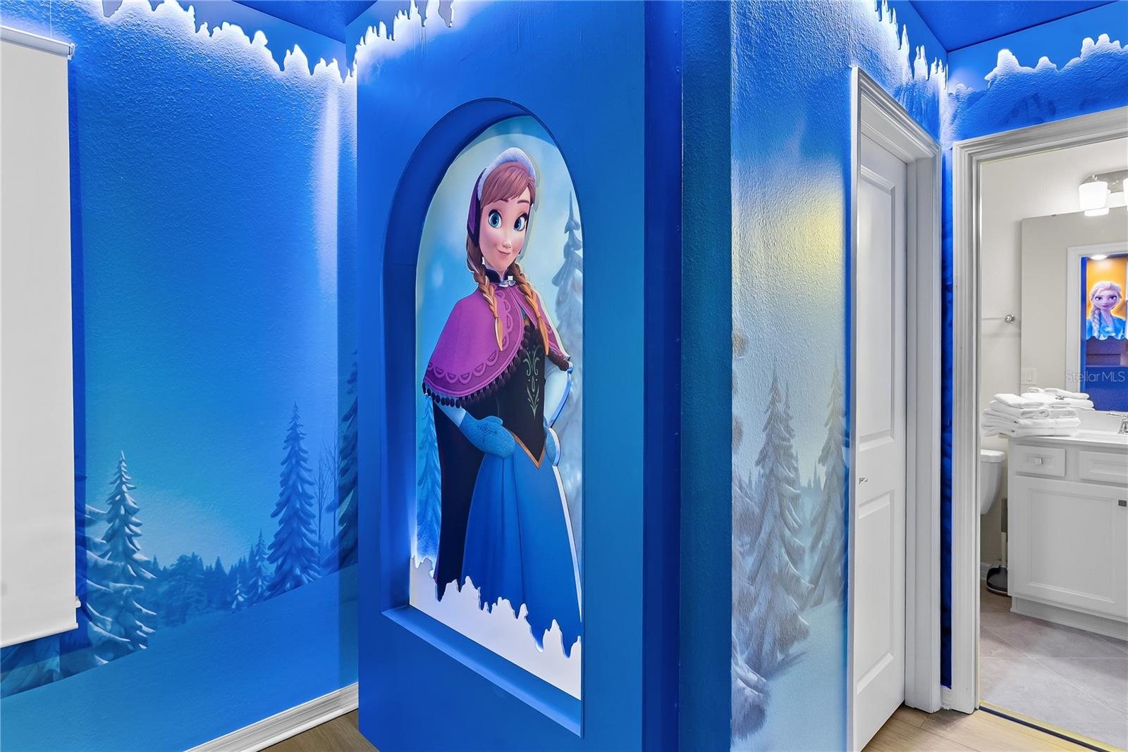 WINDSOR CAY - Residential