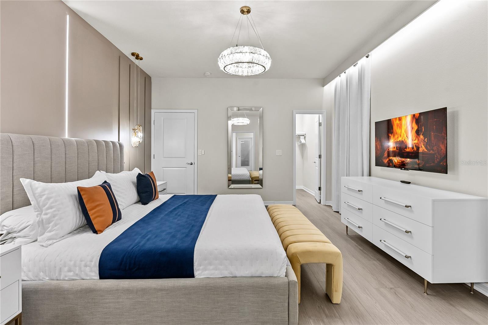 WINDSOR CAY - Residential