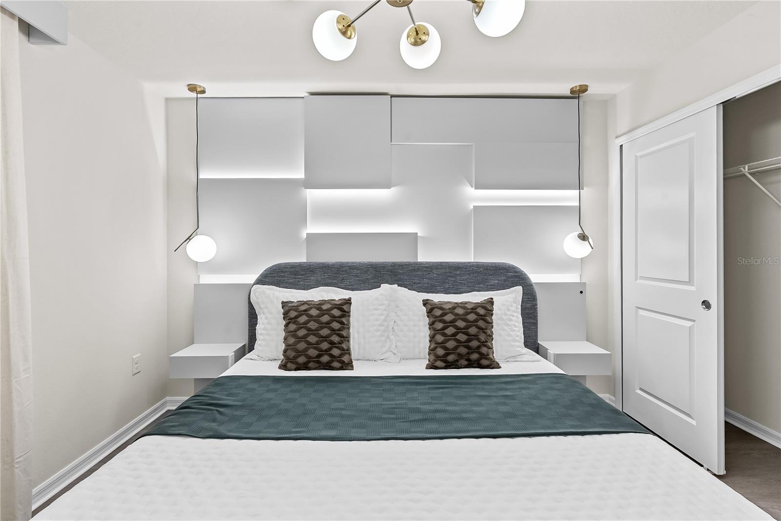 WINDSOR CAY - Residential