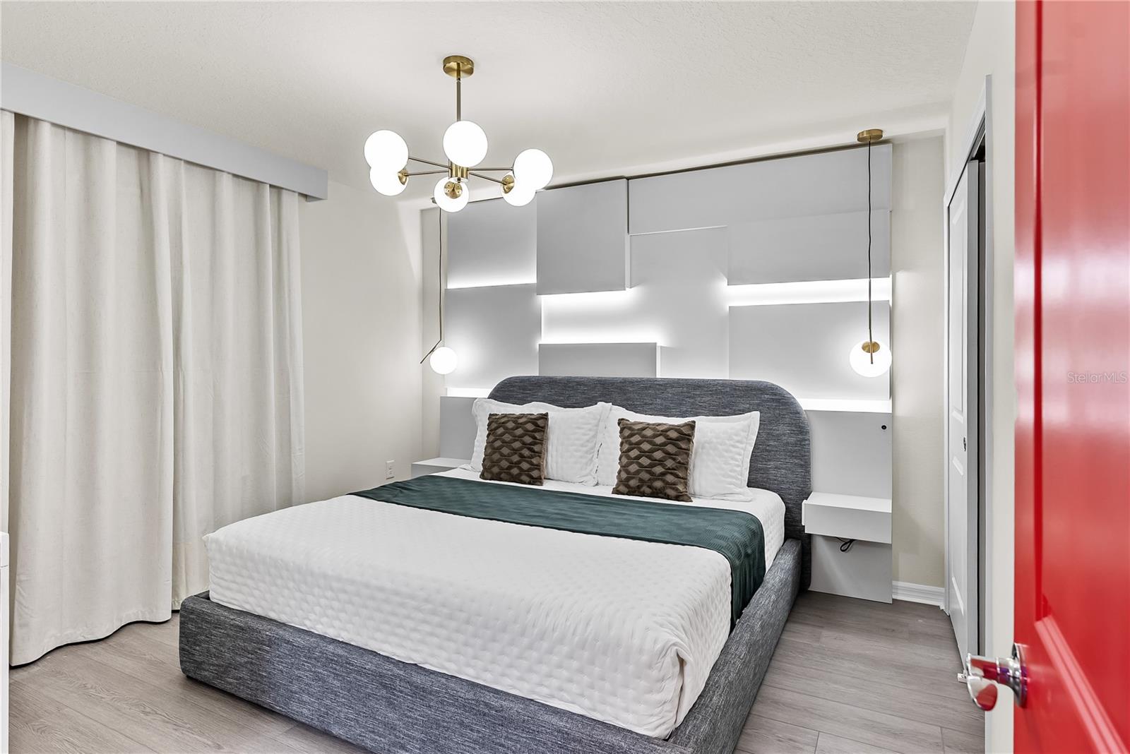 WINDSOR CAY - Residential