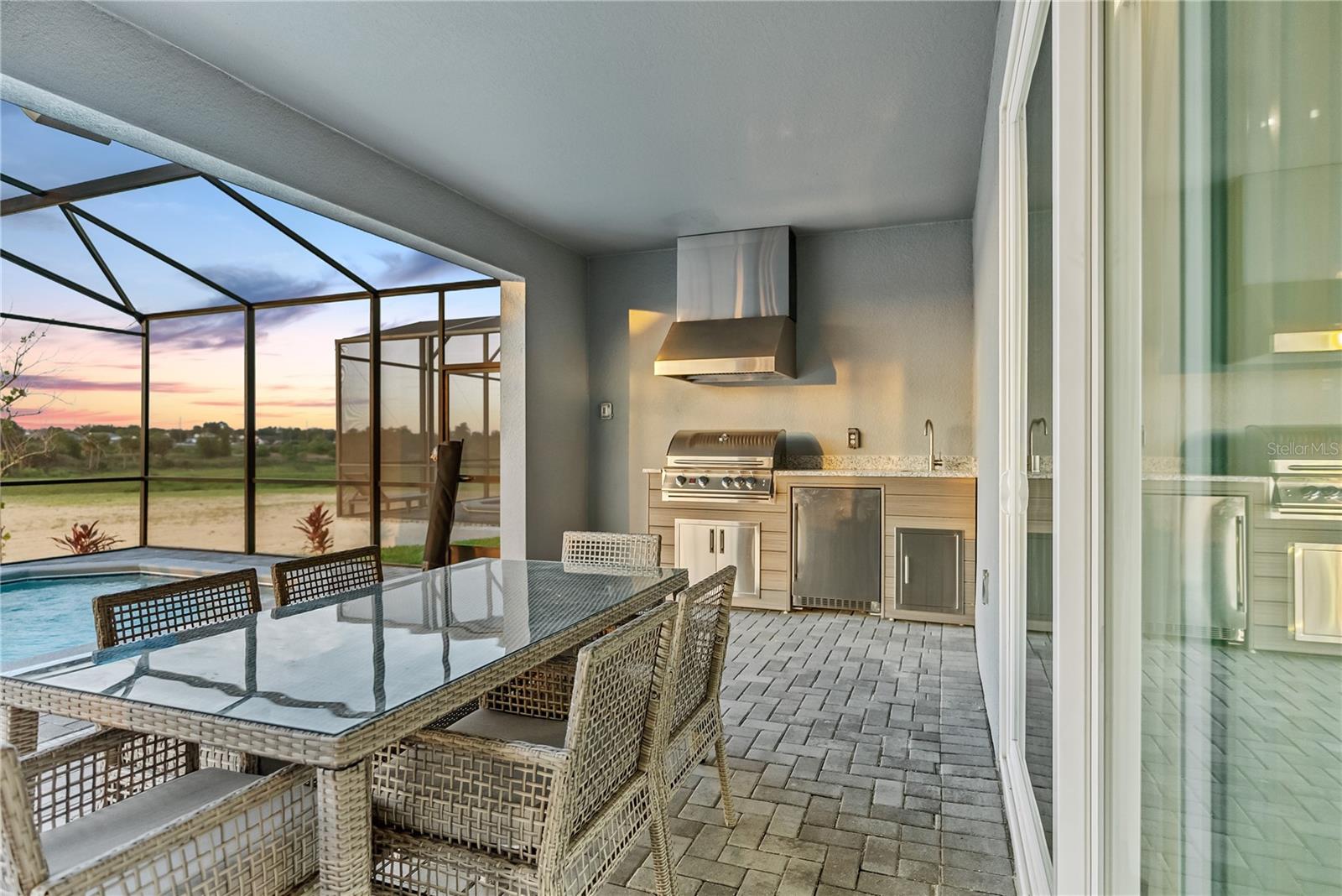 WINDSOR CAY - Residential