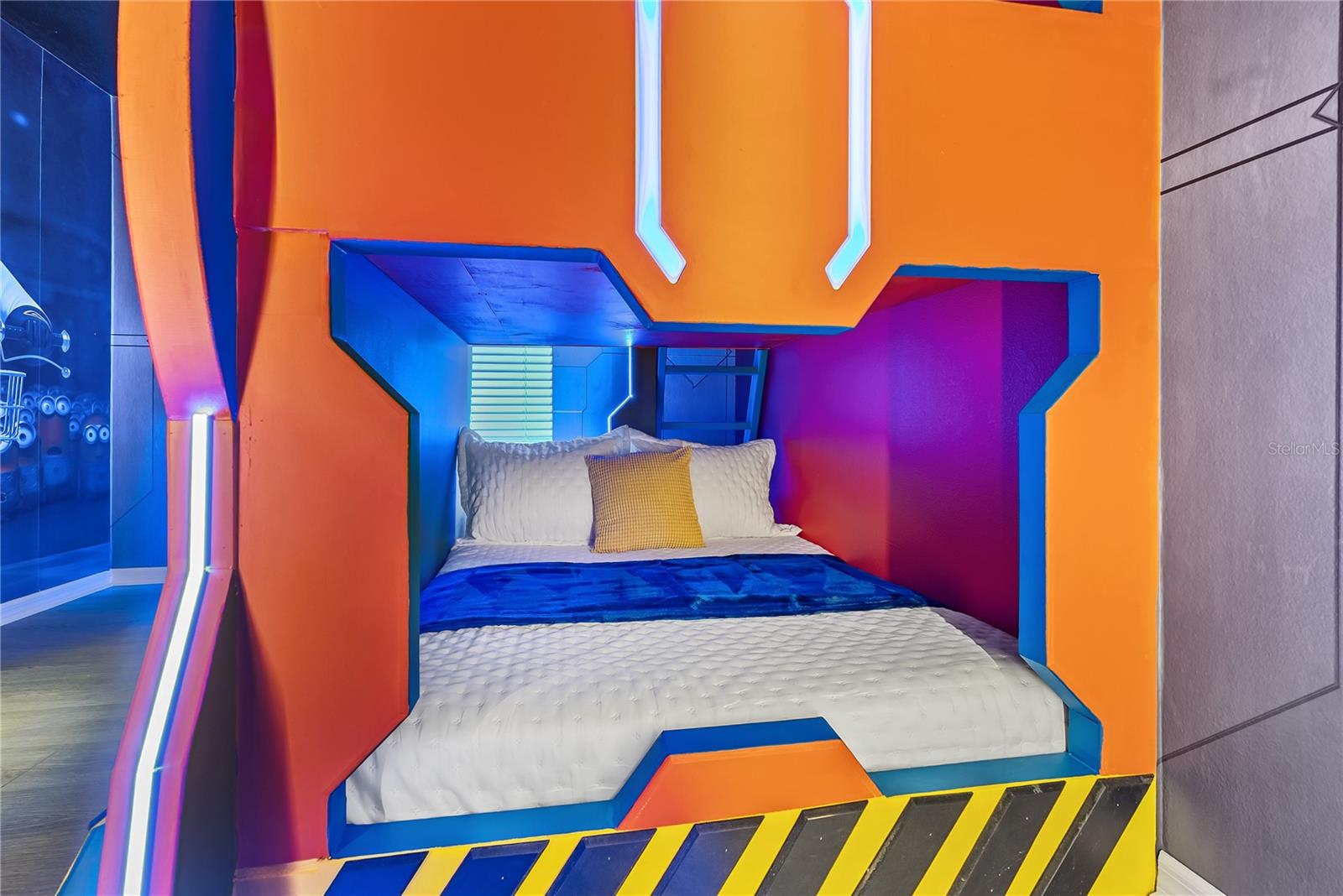 WINDSOR CAY - Residential