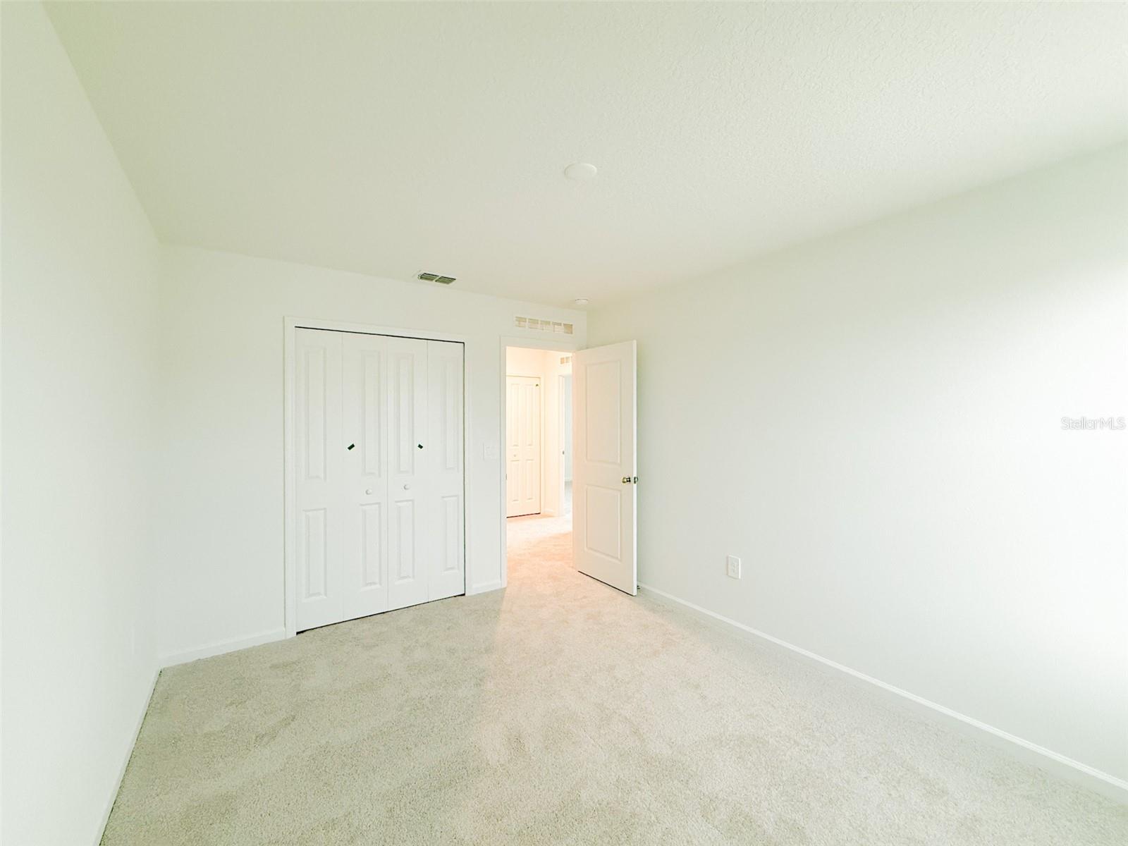 KNIGHTSBRIDGE PH 1 - Residential Lease