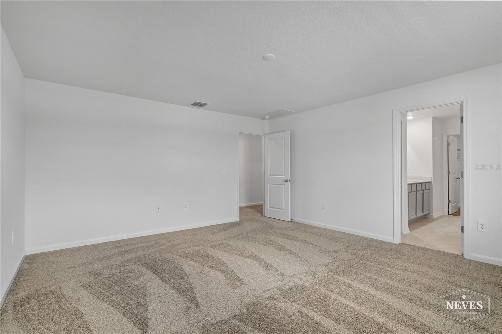 KNIGHTSBRIDGE PH 1 - Residential Lease