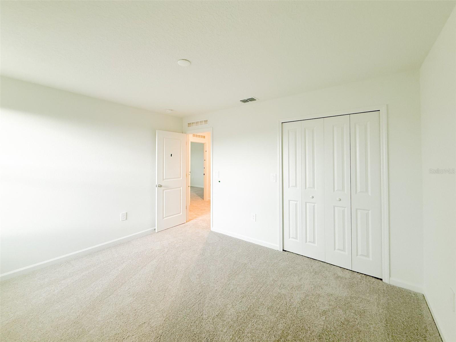 KNIGHTSBRIDGE PH 1 - Residential Lease