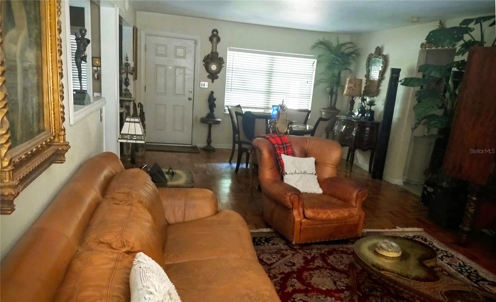 1215 GROVELAND AVENUE