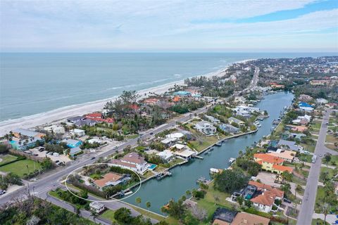 A home in LONGBOAT KEY