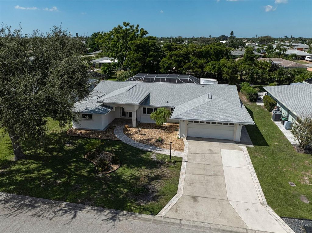 Photo of 1720 Coral Sands Court, Venice, FL 34293 (MLS # A4665390)