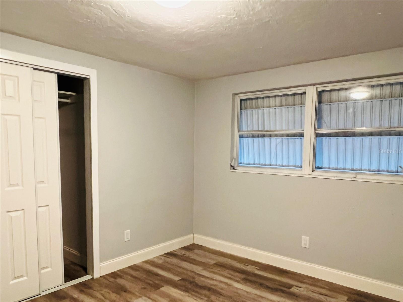 WELLESLEY ACRES - Residential Lease