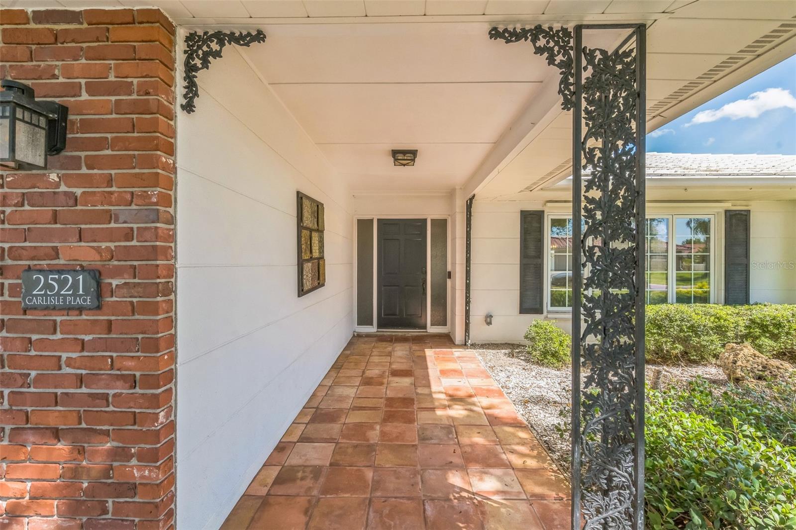 2521 CARLISLE PLACE
